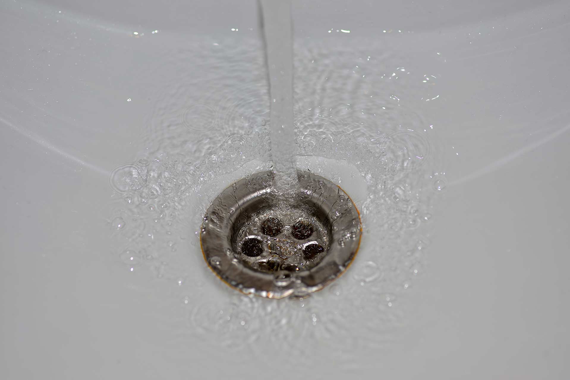 A2B Drains provides services to unblock blocked sinks and drains for properties in Woking.